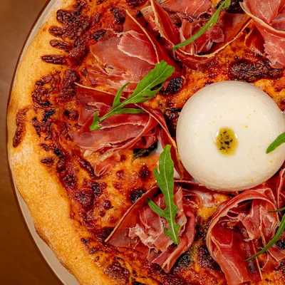 PIZZA · Burrata
